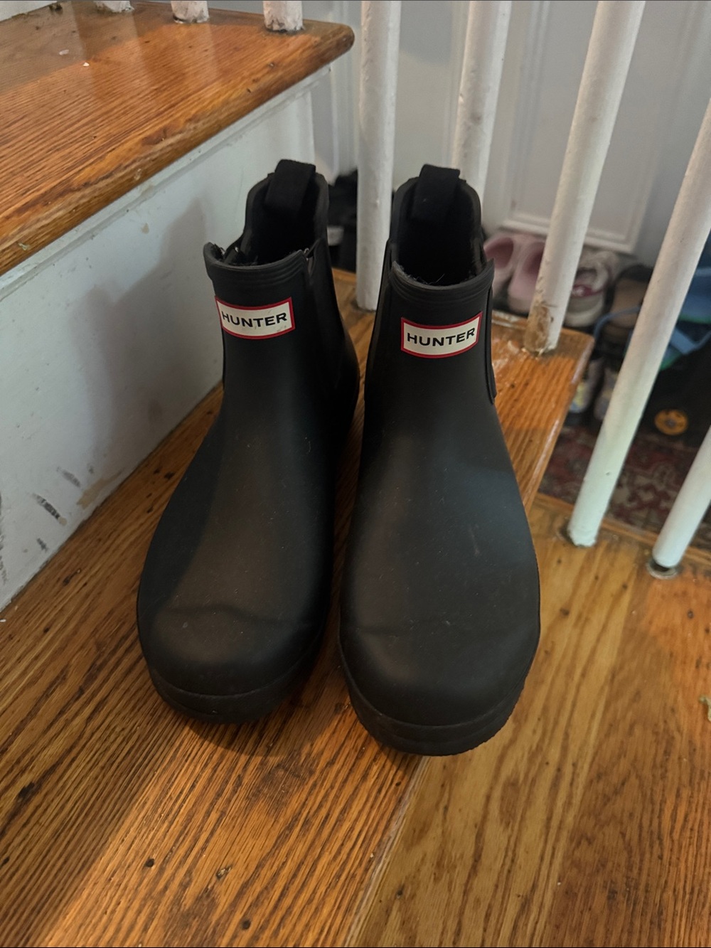 Hunter Black Rain Classic Chelsea Boots - short